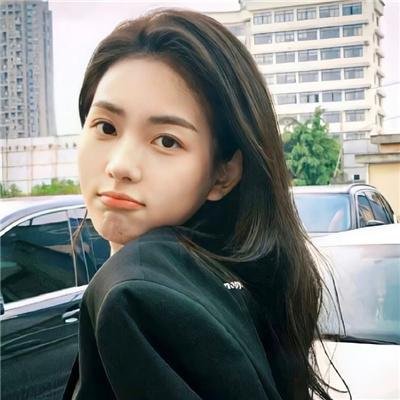向天真的女生投降